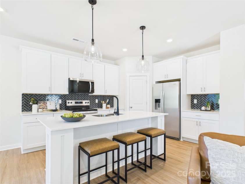 311 King Street, Kings Mountain, NC 28086.  MLS# CAR4321403, YatesRealty ID 2462. Modern upgraded herringbone backplash