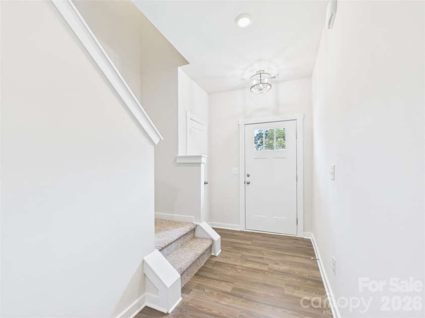 311 King Street, Kings Mountain, NC 28086.  MLS# CAR4349122, YatesRealty ID 2462. Foyer