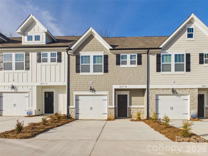 311 King Street, Kings Mountain, NC 28086.  MLS# CAR4349122, YatesRealty ID 2462. Welcome to the Towns at Kings Mountain located a 1/2 mile from the charming downtown area!