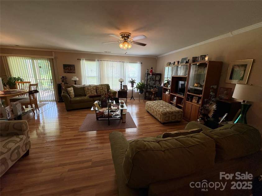 1412 Cold Creek Place, Huntersville, NC 28078.  MLS# CAR4275542, YatesRealty ID 24620. 