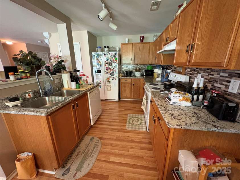 1412 Cold Creek Place, Huntersville, NC 28078.  MLS# CAR4275542, YatesRealty ID 24620. 