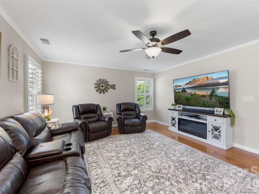 191 Pleasant Grove Lane, Mooresville, NC 28115.  MLS# CAR4384473, YatesRealty ID 24620. 