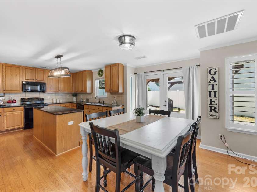 191 Pleasant Grove Lane, Mooresville, NC 28115.  MLS# CAR4384473, YatesRealty ID 24620. 