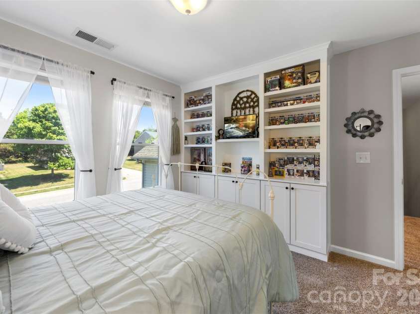 191 Pleasant Grove Lane, Mooresville, NC 28115.  MLS# CAR4384473, YatesRealty ID 24620. 