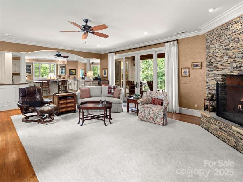 672 Walnut Valley Parkway, Arden, NC 28704.  MLS# CAR4278642, YatesRealty ID 24621. 