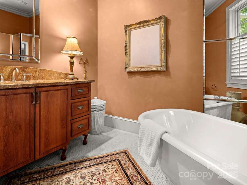 672 Walnut Valley Parkway, Arden, NC 28704.  MLS# CAR4278642, YatesRealty ID 24621. 