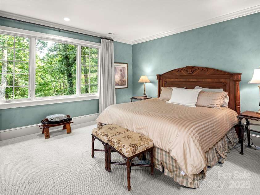 672 Walnut Valley Parkway, Arden, NC 28704.  MLS# CAR4278642, YatesRealty ID 24621. 