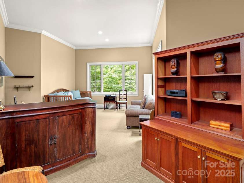 672 Walnut Valley Parkway, Arden, NC 28704.  MLS# CAR4278642, YatesRealty ID 24621. 