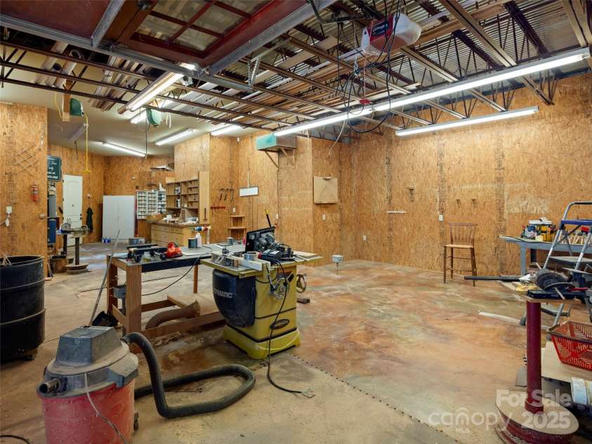 672 Walnut Valley Parkway, Arden, NC 28704.  MLS# CAR4278642, YatesRealty ID 24621. 
