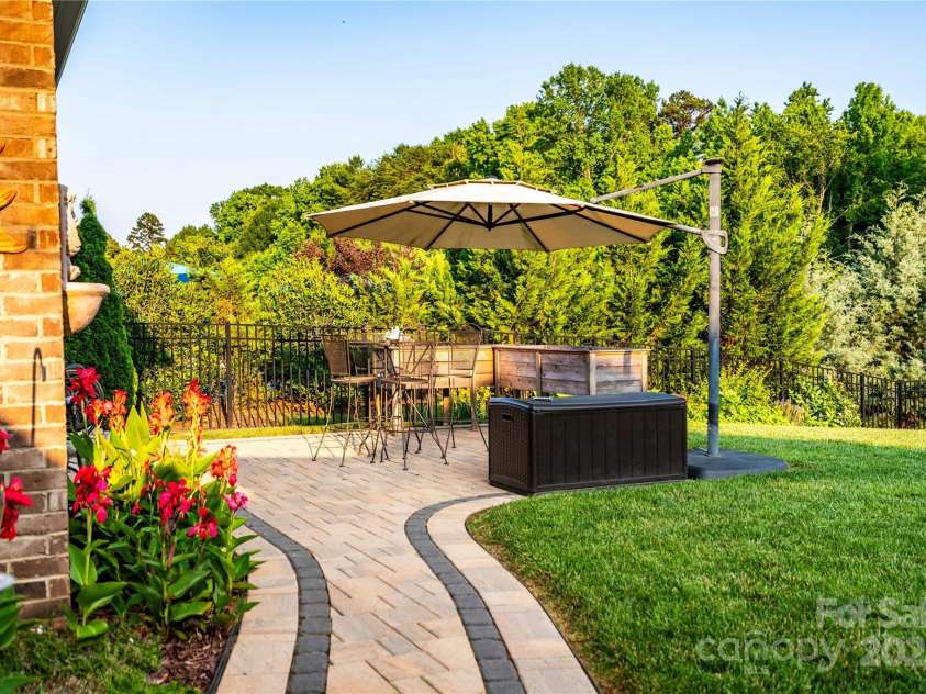 159 Holly Ridge Drive, Mooresville, NC 28115.  MLS# CAR4266521, YatesRealty ID 24623. 