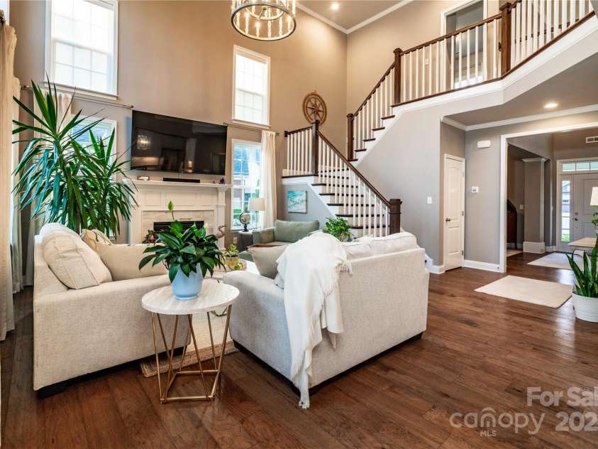 159 Holly Ridge Drive, Mooresville, NC 28115.  MLS# CAR4266521, YatesRealty ID 24623. Impressive staircase