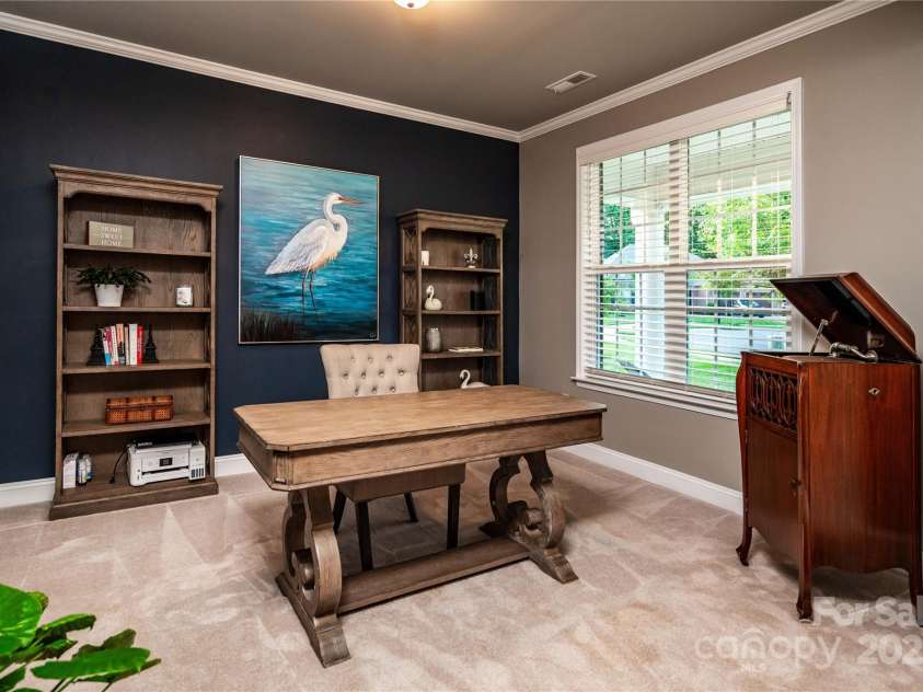 159 Holly Ridge Drive, Mooresville, NC 28115.  MLS# CAR4266521, YatesRealty ID 24623. Office/flex space