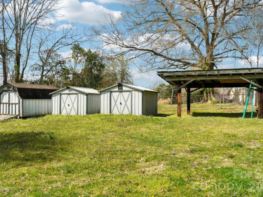839 Oak Grove Road, Kings Mountain, NC 28086.  MLS# CAR4383075, YatesRealty ID 24623. 