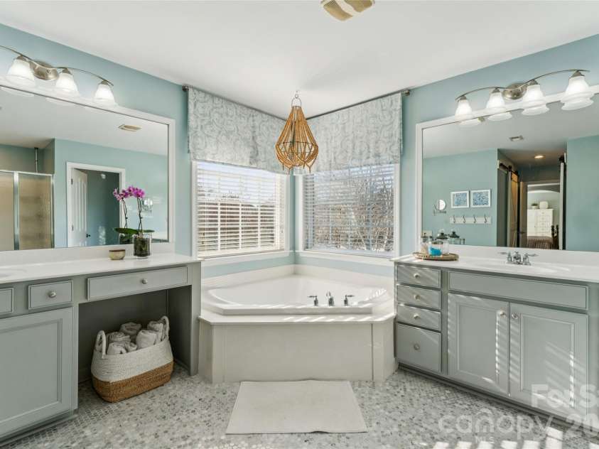 1155 Donelea Lane, Concord, NC 28027.  MLS# CAR4347192, YatesRealty ID 24624. 