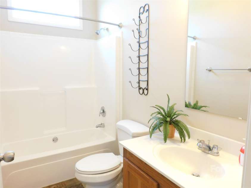 5054 Bonner Horton Road, Sharon, SC 29742.  MLS# CAR4277449, YatesRealty ID 24626. 