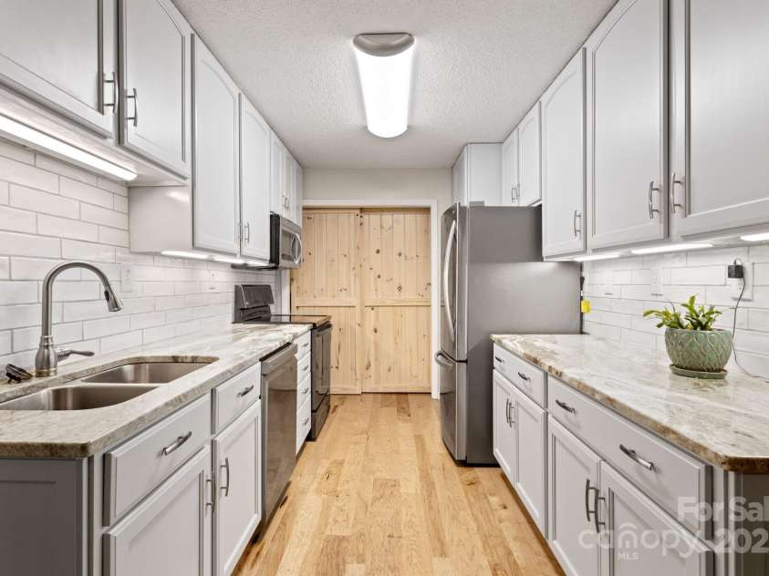 56 Cardinal Circle, Tryon, NC 28782.  MLS# CAR4273292, YatesRealty ID 24627. 