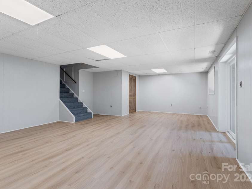 56 Cardinal Circle, Tryon, NC 28782.  MLS# CAR4273292, YatesRealty ID 24627. 