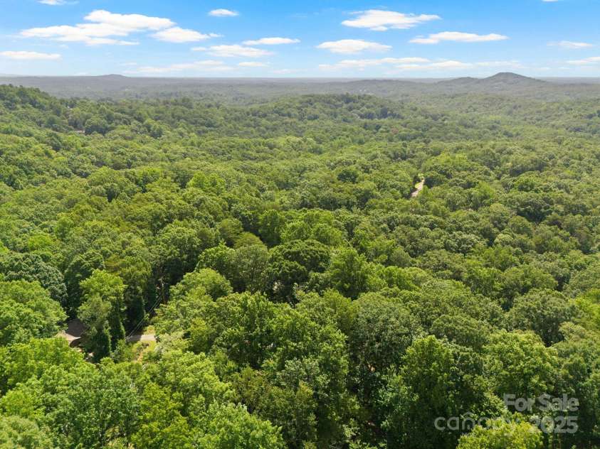 56 Cardinal Circle, Tryon, NC 28782.  MLS# CAR4273292, YatesRealty ID 24627. 