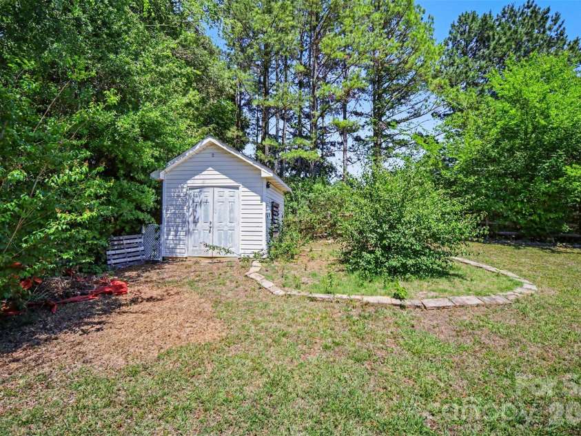 11539 Baystone Place, Concord, NC 28025.  MLS# CAR4382535, YatesRealty ID 24628. 