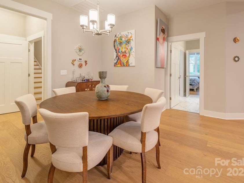 64 Creekside View Drive, Asheville, NC 28804.  MLS# CAR4273866, YatesRealty ID 24628. 