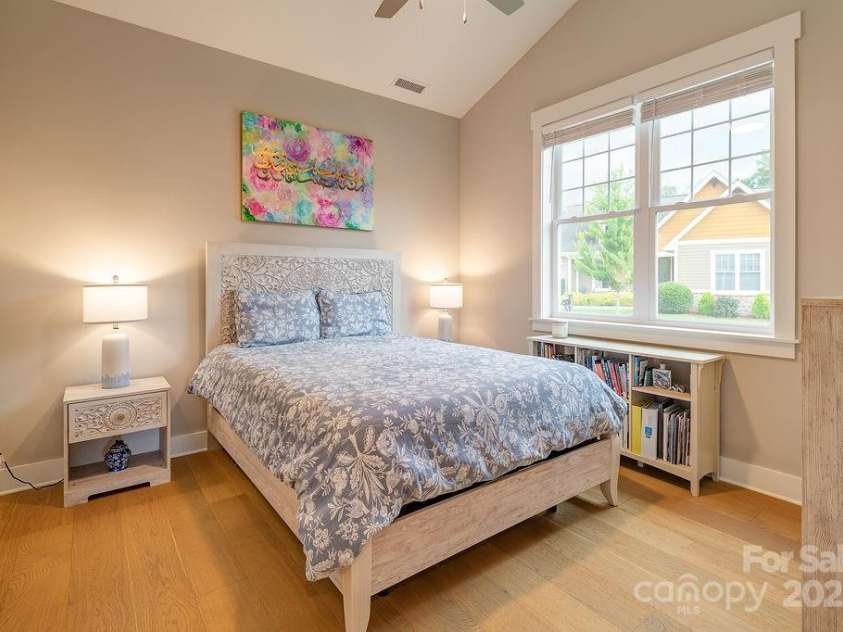 64 Creekside View Drive, Asheville, NC 28804.  MLS# CAR4273866, YatesRealty ID 24628. 