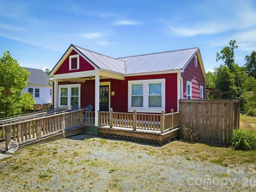 905 Carbon City Road, Morganton, NC 28655.  MLS# CAR4373012, YatesRealty ID 24629. 