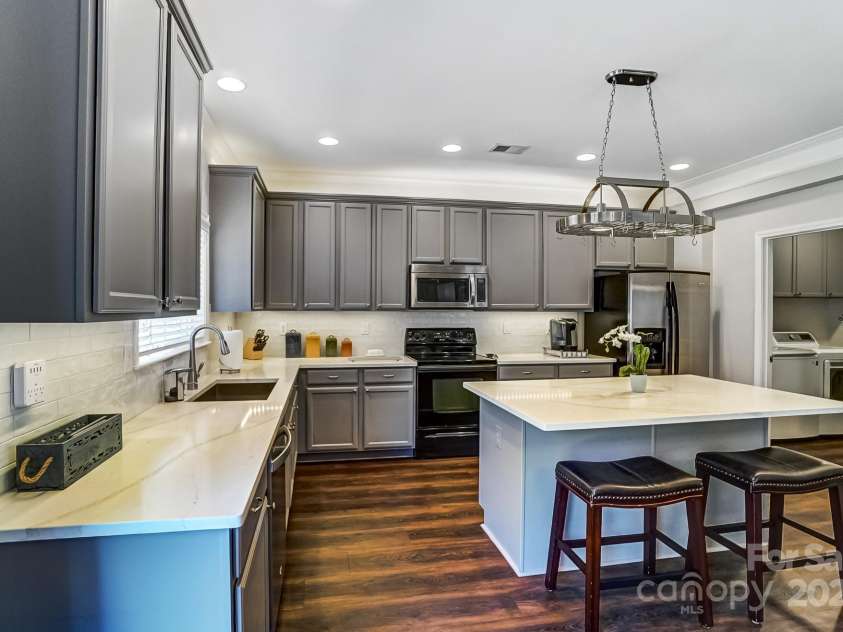10436 Cullen Court, Charlotte, NC 28278.  MLS# CAR4228917, YatesRealty ID 2463. 