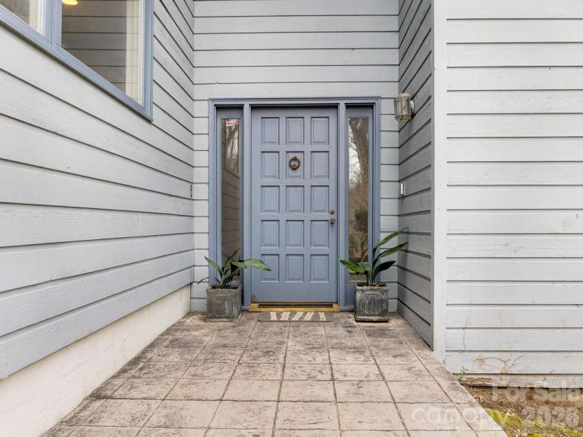 5101 Gorham Drive, Charlotte, NC 28226.  MLS# CAR4345507, YatesRealty ID 2463. 