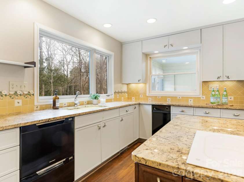 5101 Gorham Drive, Charlotte, NC 28226.  MLS# CAR4345507, YatesRealty ID 2463. 