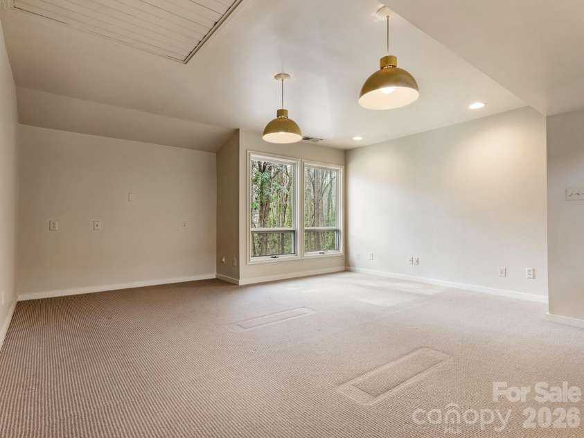 5101 Gorham Drive, Charlotte, NC 28226.  MLS# CAR4345507, YatesRealty ID 2463. 