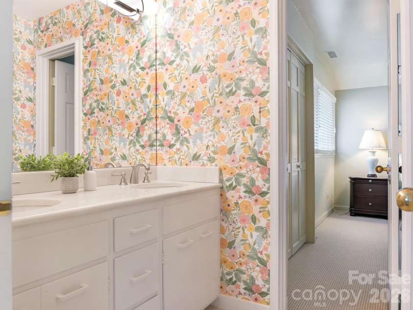 5101 Gorham Drive, Charlotte, NC 28226.  MLS# CAR4345507, YatesRealty ID 2463. 