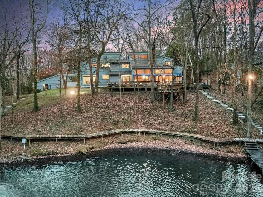 5101 Gorham Drive, Charlotte, NC 28226.  MLS# CAR4345507, YatesRealty ID 2463. 