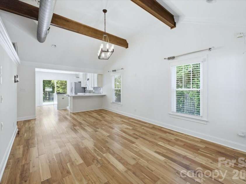 813 Walnut Avenue, Charlotte, NC 28208.  MLS# CAR4371546, YatesRealty ID 24631. 