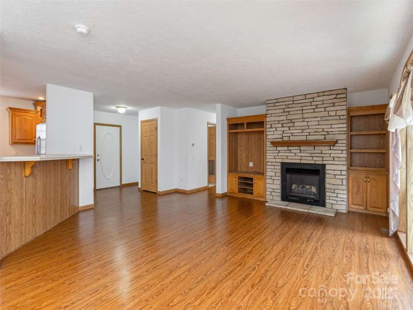 18 Philips Court, Fletcher, NC 28732.  MLS# CAR4223931, YatesRealty ID 24632. 
