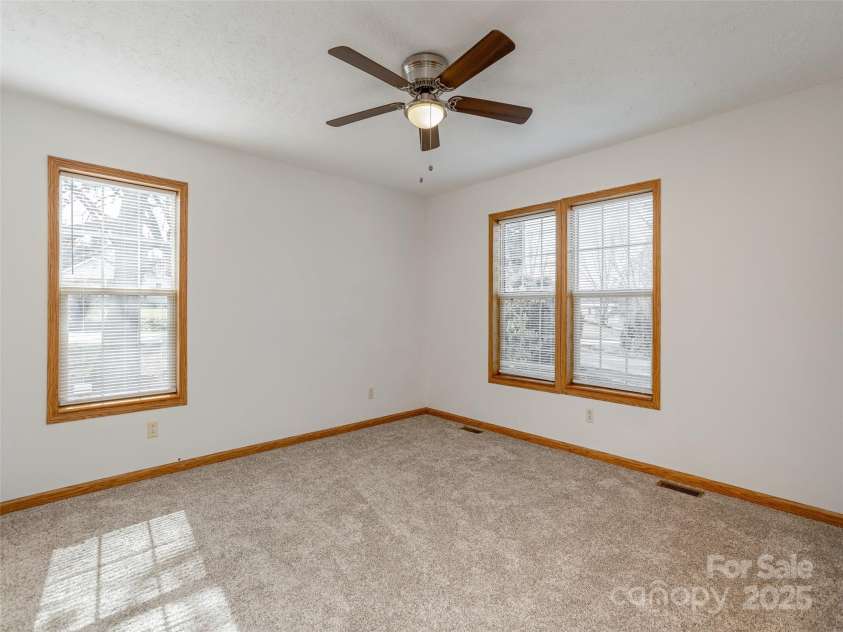 18 Philips Court, Fletcher, NC 28732.  MLS# CAR4223931, YatesRealty ID 24632. 