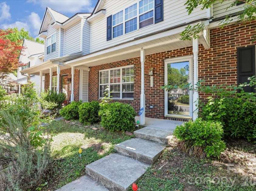 7543 Petrea Lane, Charlotte, NC 28227.  MLS# CAR4385557, YatesRealty ID 24634. 