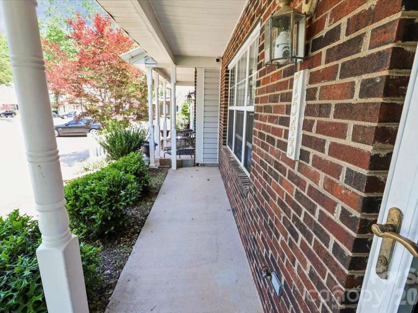 7543 Petrea Lane, Charlotte, NC 28227.  MLS# CAR4385557, YatesRealty ID 24634. 