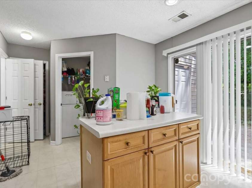 7543 Petrea Lane, Charlotte, NC 28227.  MLS# CAR4385557, YatesRealty ID 24634. 