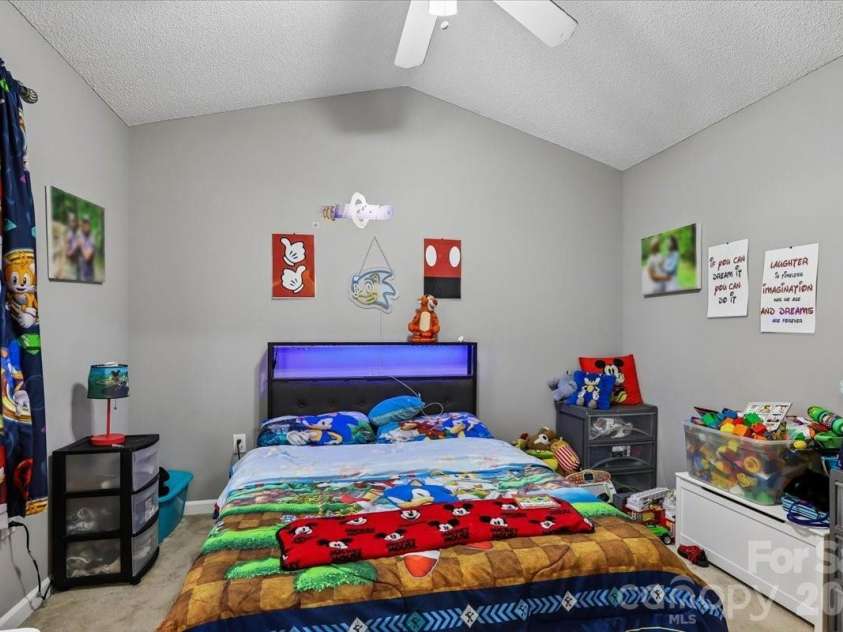 7543 Petrea Lane, Charlotte, NC 28227.  MLS# CAR4385557, YatesRealty ID 24634. 