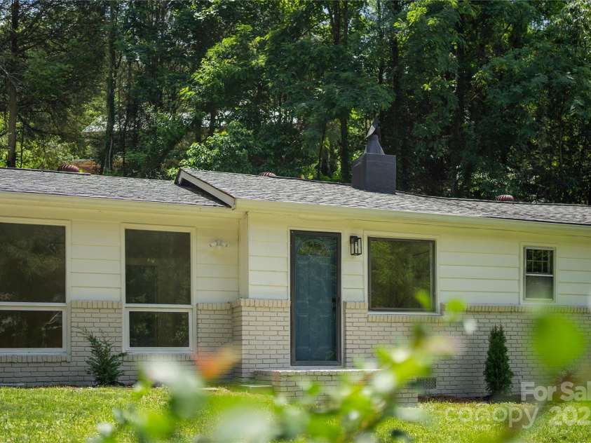 94 Camp Branch Road, Black Mountain, NC 28711.  MLS# CAR4261322, YatesRealty ID 24634. 