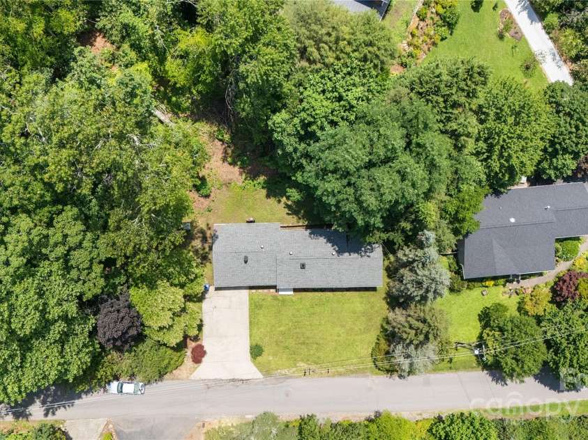 94 Camp Branch Road, Black Mountain, NC 28711.  MLS# CAR4261322, YatesRealty ID 24634. 