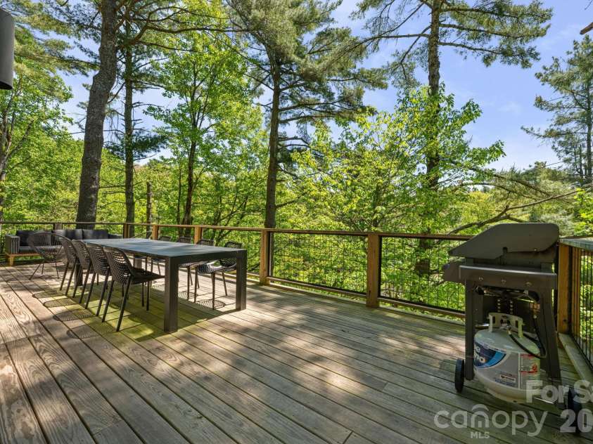 1385 Niley Cook Road, Blowing Rock, NC 28605.  MLS# CAR4385567, YatesRealty ID 24635. 