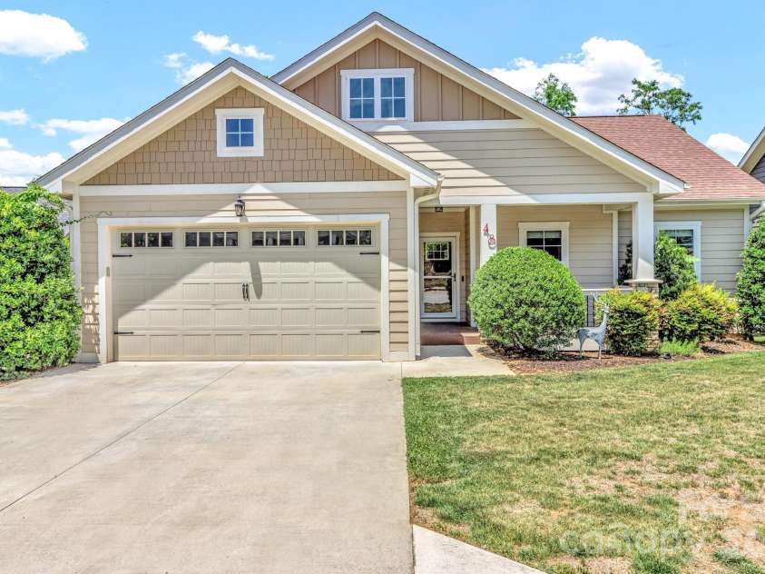 48 Asher Lane, Arden, NC 28704.  MLS# CAR4384419, YatesRealty ID 24636. 