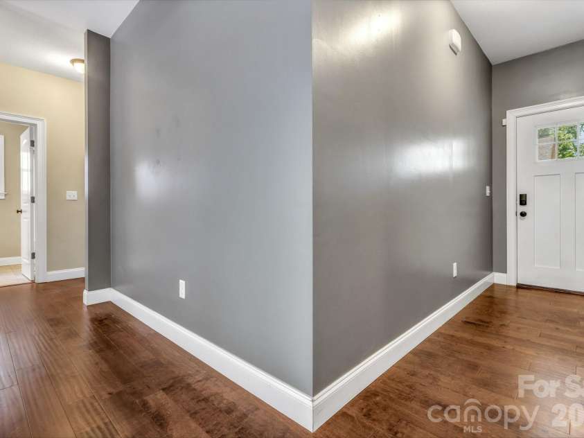 48 Asher Lane, Arden, NC 28704.  MLS# CAR4384419, YatesRealty ID 24636. 