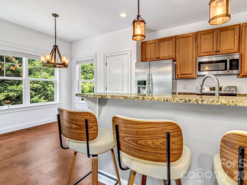 48 Asher Lane, Arden, NC 28704.  MLS# CAR4384419, YatesRealty ID 24636. 