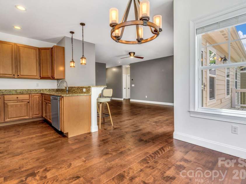 48 Asher Lane, Arden, NC 28704.  MLS# CAR4384419, YatesRealty ID 24636. 