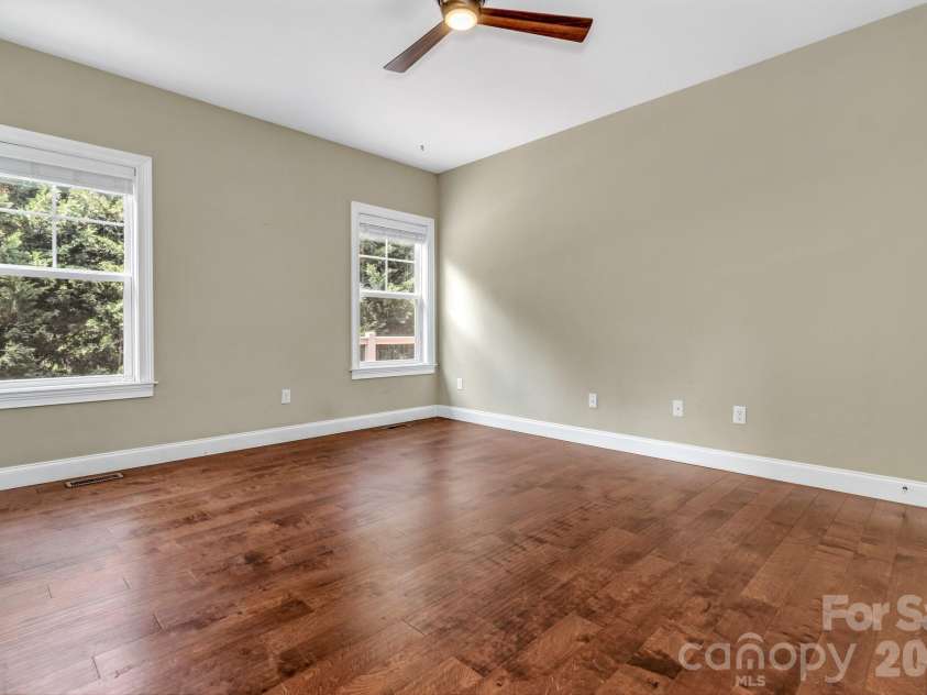 48 Asher Lane, Arden, NC 28704.  MLS# CAR4384419, YatesRealty ID 24636. 