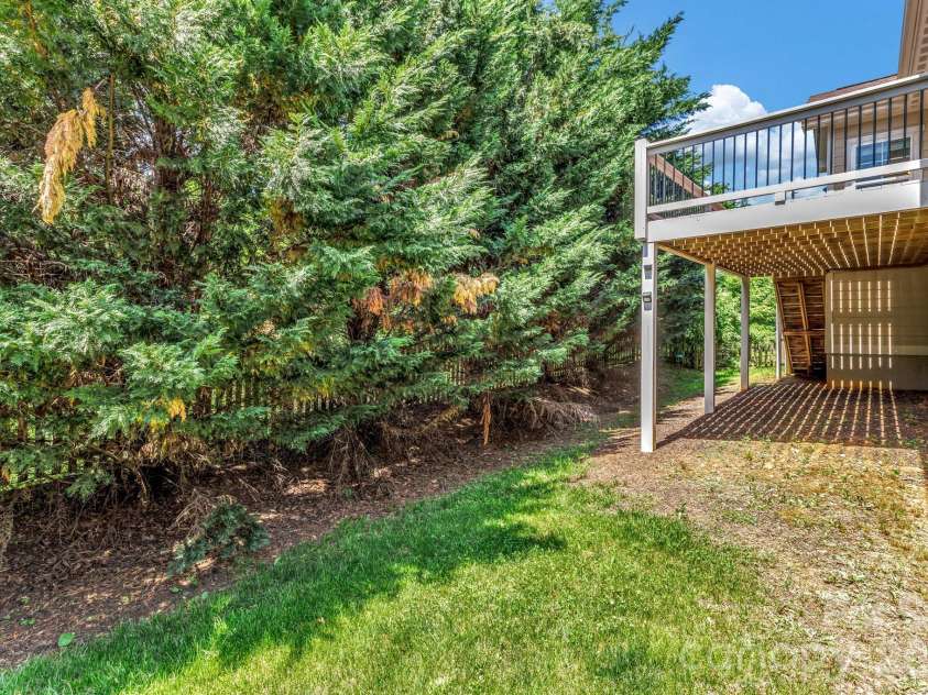 48 Asher Lane, Arden, NC 28704.  MLS# CAR4384419, YatesRealty ID 24636. 