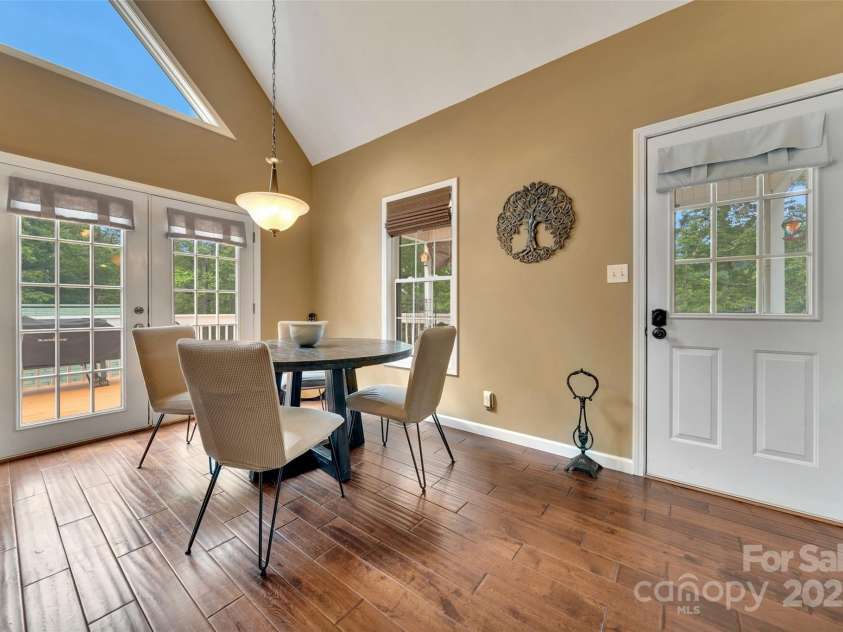 186 Hawks Point Drive, Zirconia, NC 28790.  MLS# CAR4302595, YatesRealty ID 24638. Dining area