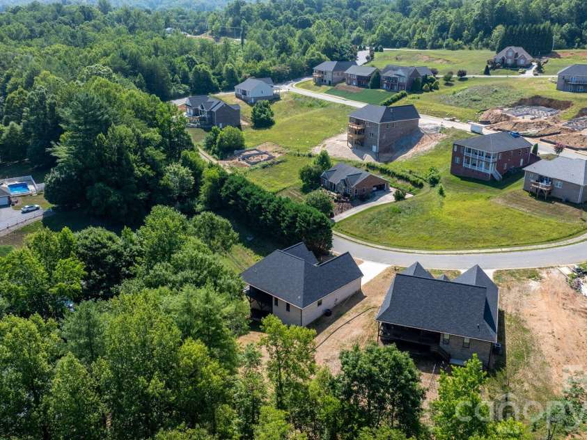 730 Chatsworth Circle, Lenoir, NC 28645.  MLS# CAR4385492, YatesRealty ID 24639. 